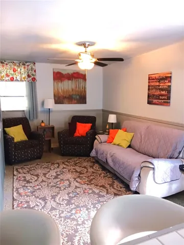 Detached Guest House 600sf sold furnished