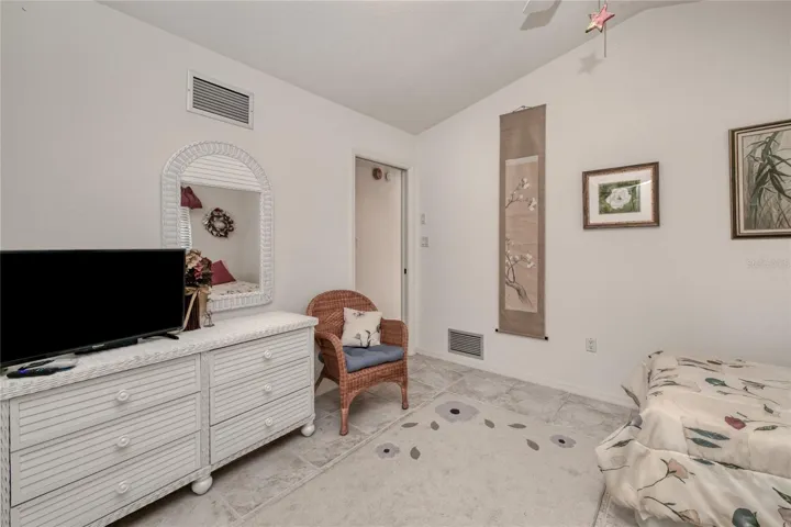 Guest Bedroom #3