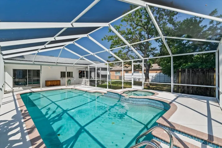 14'x33' Sports Pool