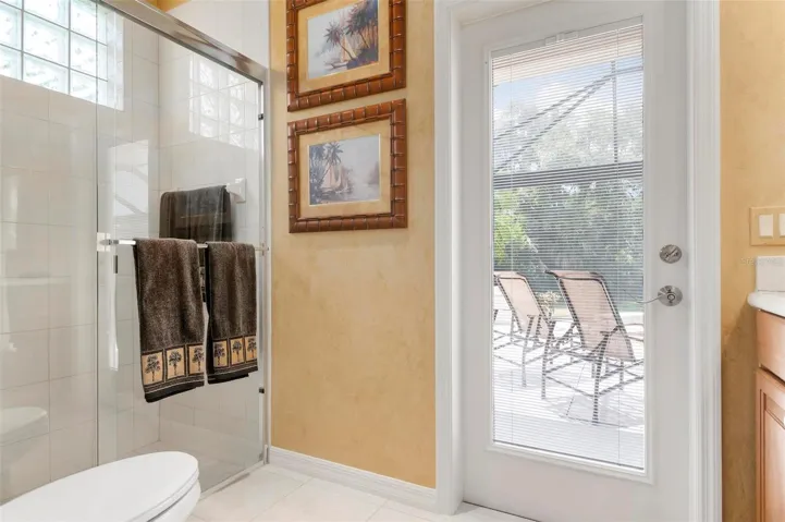 Bathroom 3/pool bath