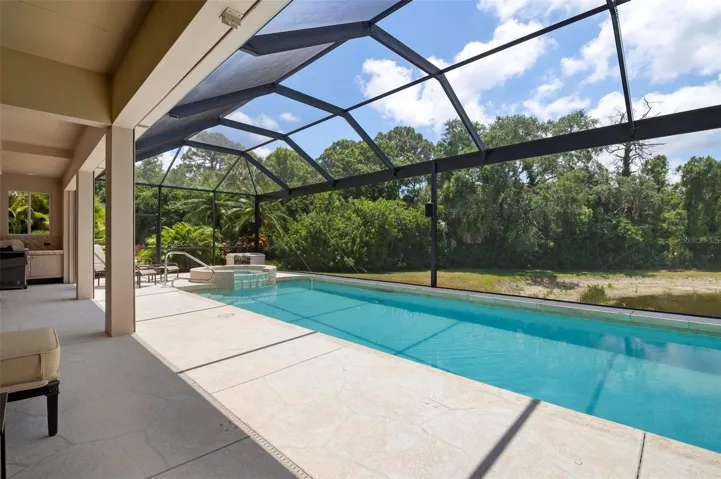 Supersized 14x40' pool and spa