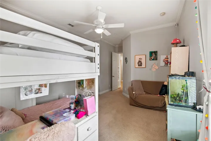 Light and bright bedroom 3.