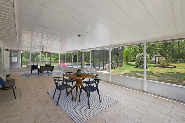 Huge Covered Lanai/Patio