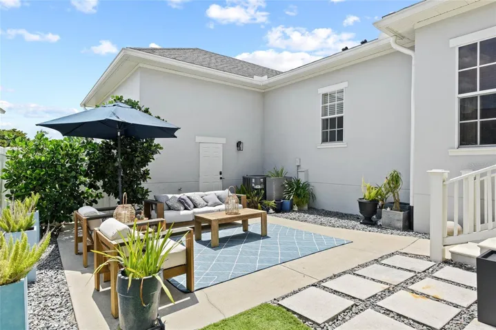 Lovely Courtyard Area for all your entertaining needs