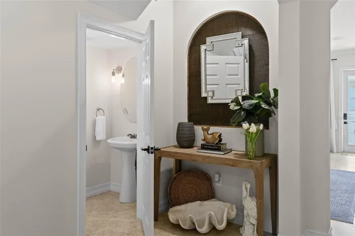 Powder bath downstairs