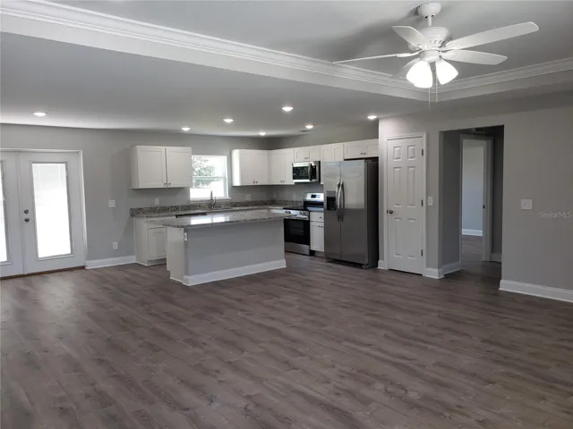 Kitchen-dining