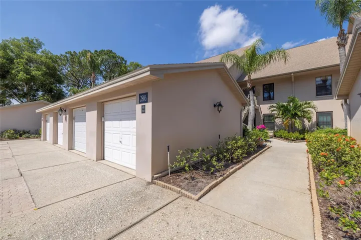Welcome Home to 2806 Countryside Blvd Unit 523