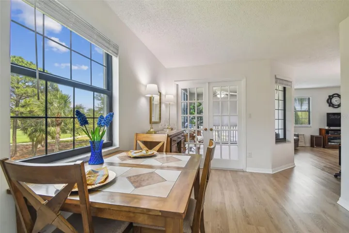 BREAKFAST ROOM