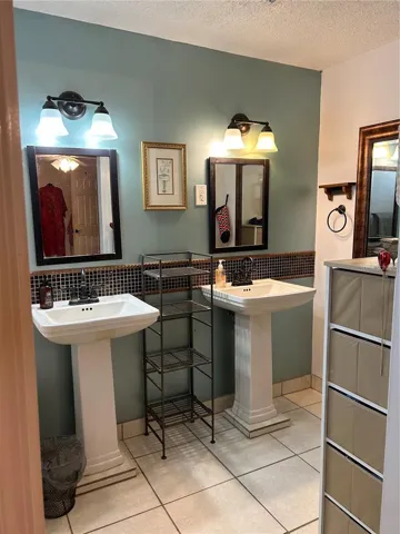 Primary bath has dual sinks