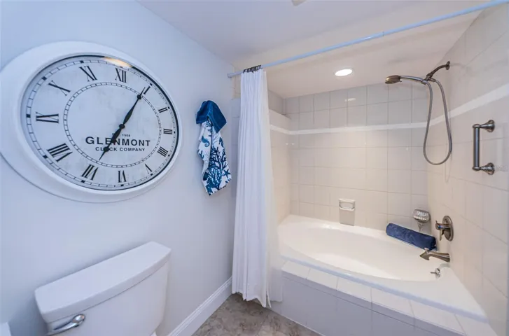 .. Wonderful Soaking Tub...#3