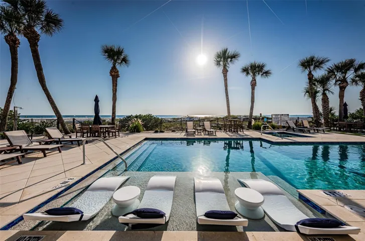 .. Plenty of Lounging Areas With  Plenty of Room to Enjoy..