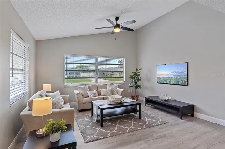 510 Livingroom