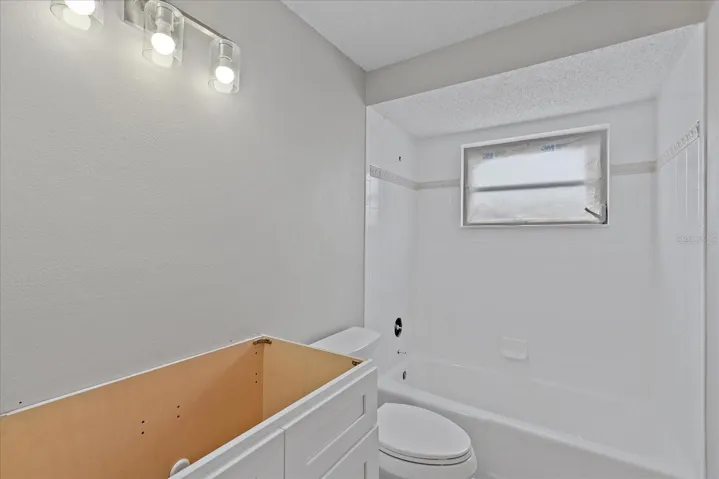 508 bathroom 1
