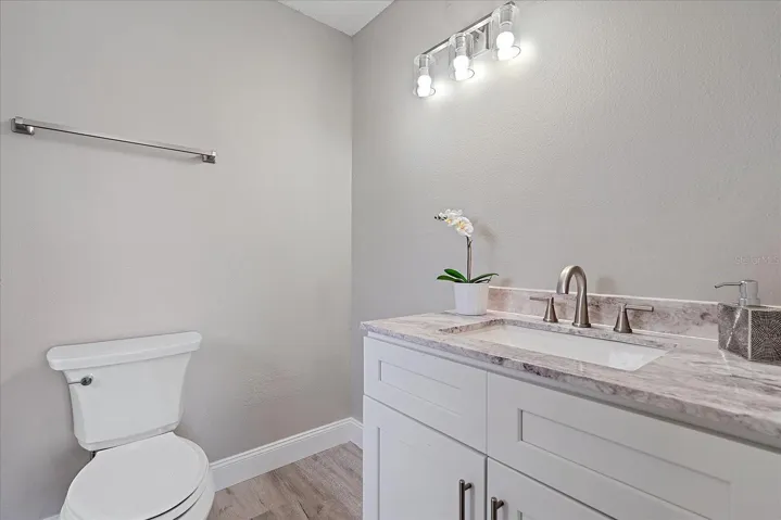 510 Bathroom -1