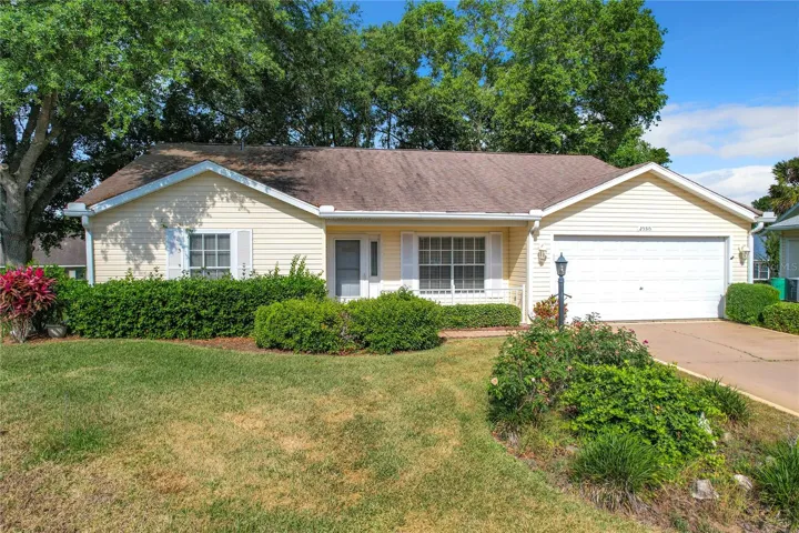 Welcome to 25315 Temple Ct in the Plantation at Leesburg!