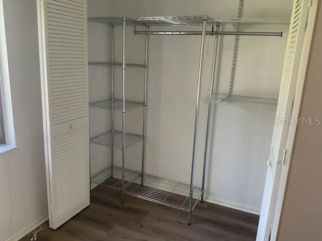 Closet dividers