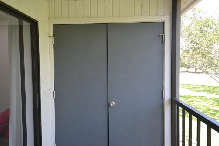 Laundry closet