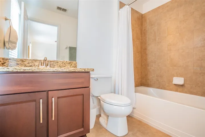 2nd Floor Guest Ensuite Bathroom