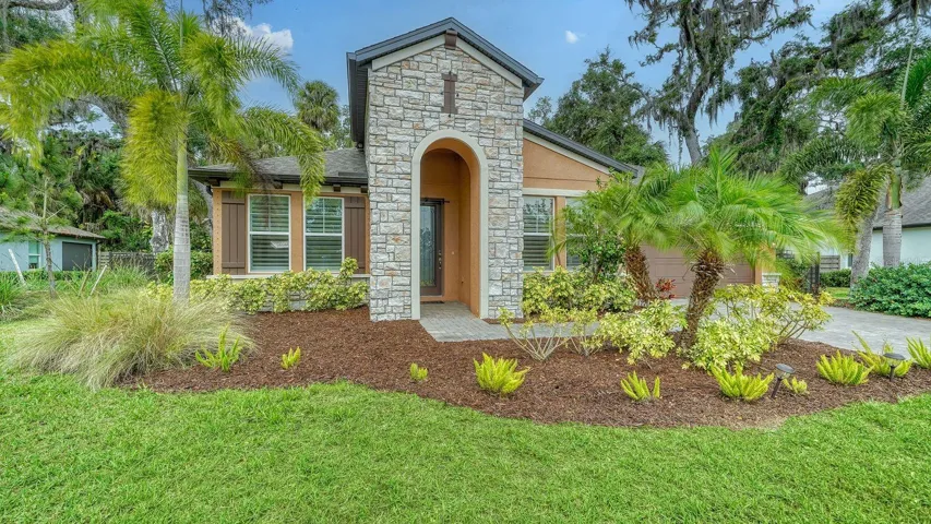Stately customized 4bedroom 4bathroom home with den/studio and dining room.