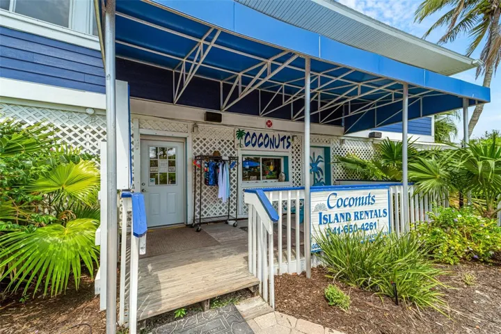 Enjoy ice cream, rent a golf cart or kayak at the Coconuts convenience store at the nearby Palm Island Resort.