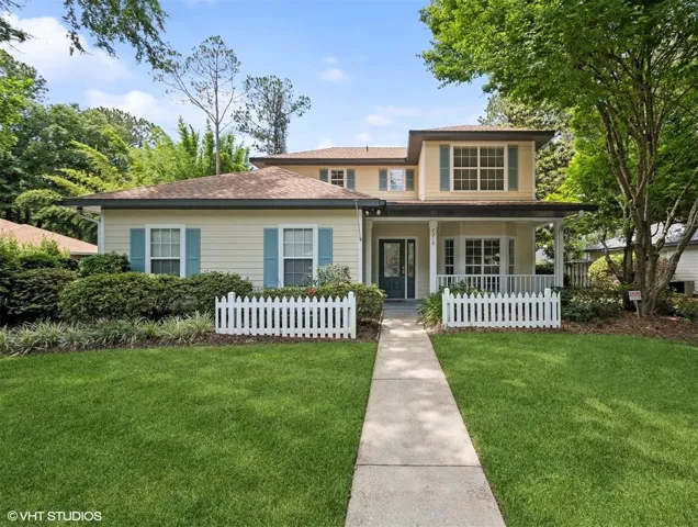 Welcome to Mentone with it's quiet living, community amenities, and easy access to UF and I-75