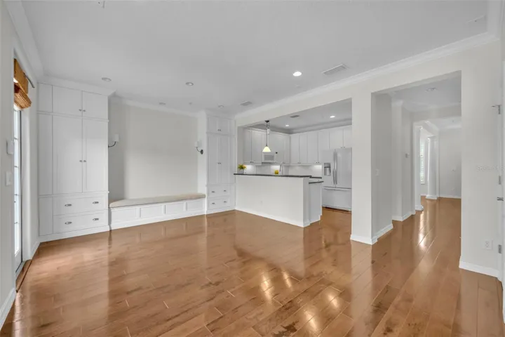 Living room/dining room