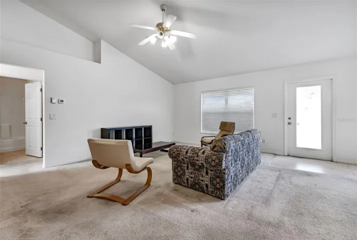 Spacious living room