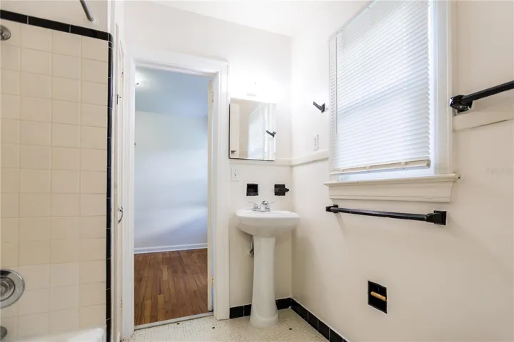 807- Bathroom