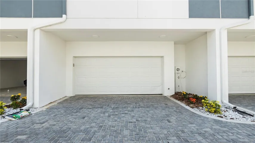 2 Car Garage