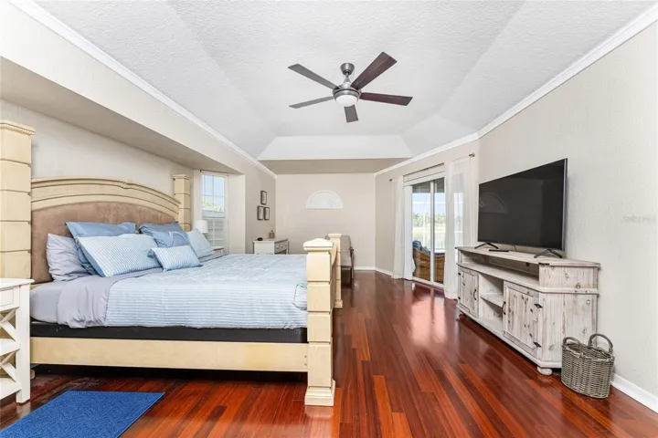 Master Bedroom Has Sliding Glass Doors To Florida Room.