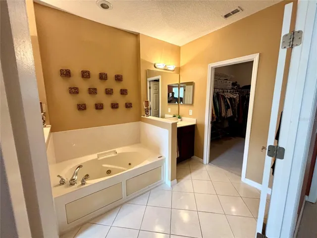 Main bathroom