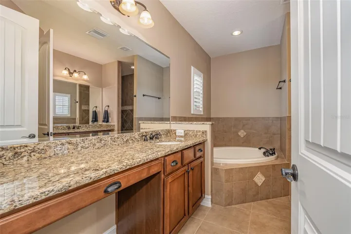 Owner's bath