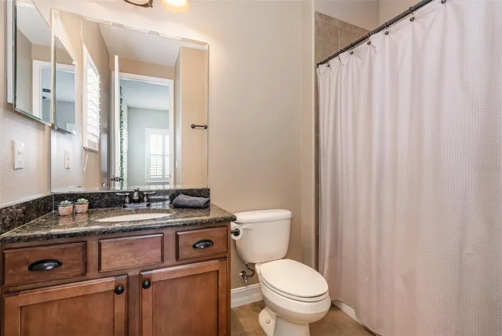 2nd bedroom ensuite bath