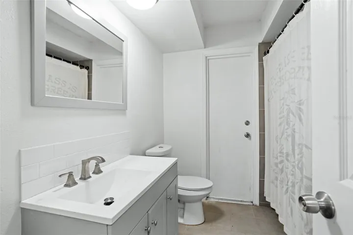 Main Bathroom