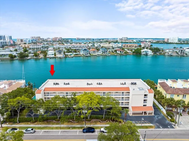Welcome home to 640 Bayway Blvd, #101