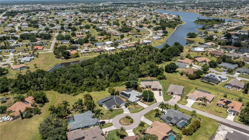 quiet, cul-de-sac lot location