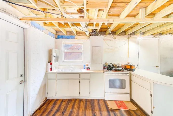 Downstairs unit