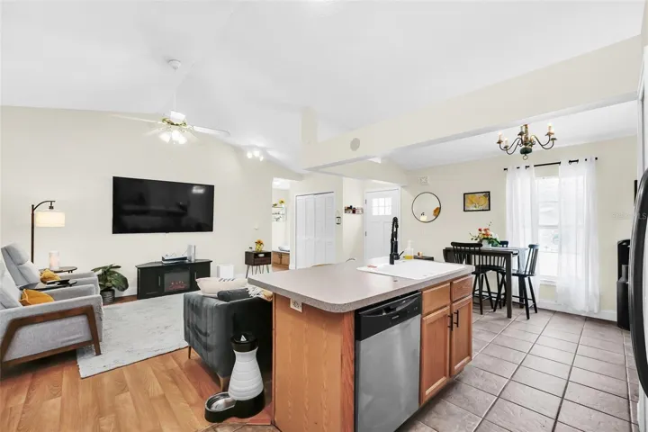 Open Kitchen