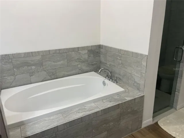 Master tub