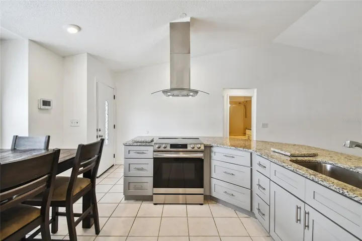 794 Barclay TerraceKitchen