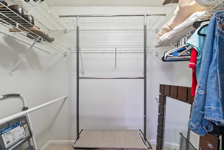 Walk-in Closet
