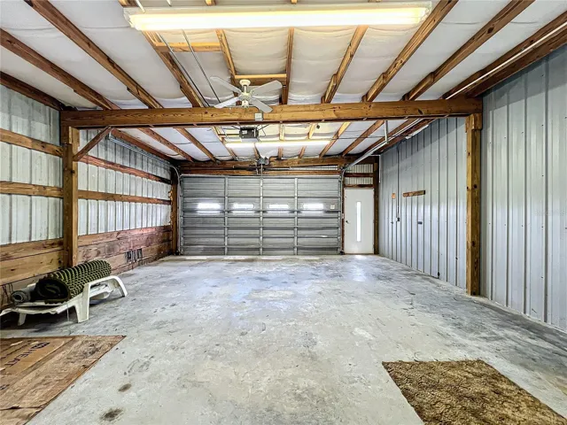 2 car garage attached to shop