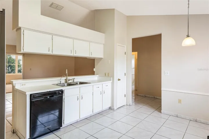 EAT-IN KITCHEN/DINING.