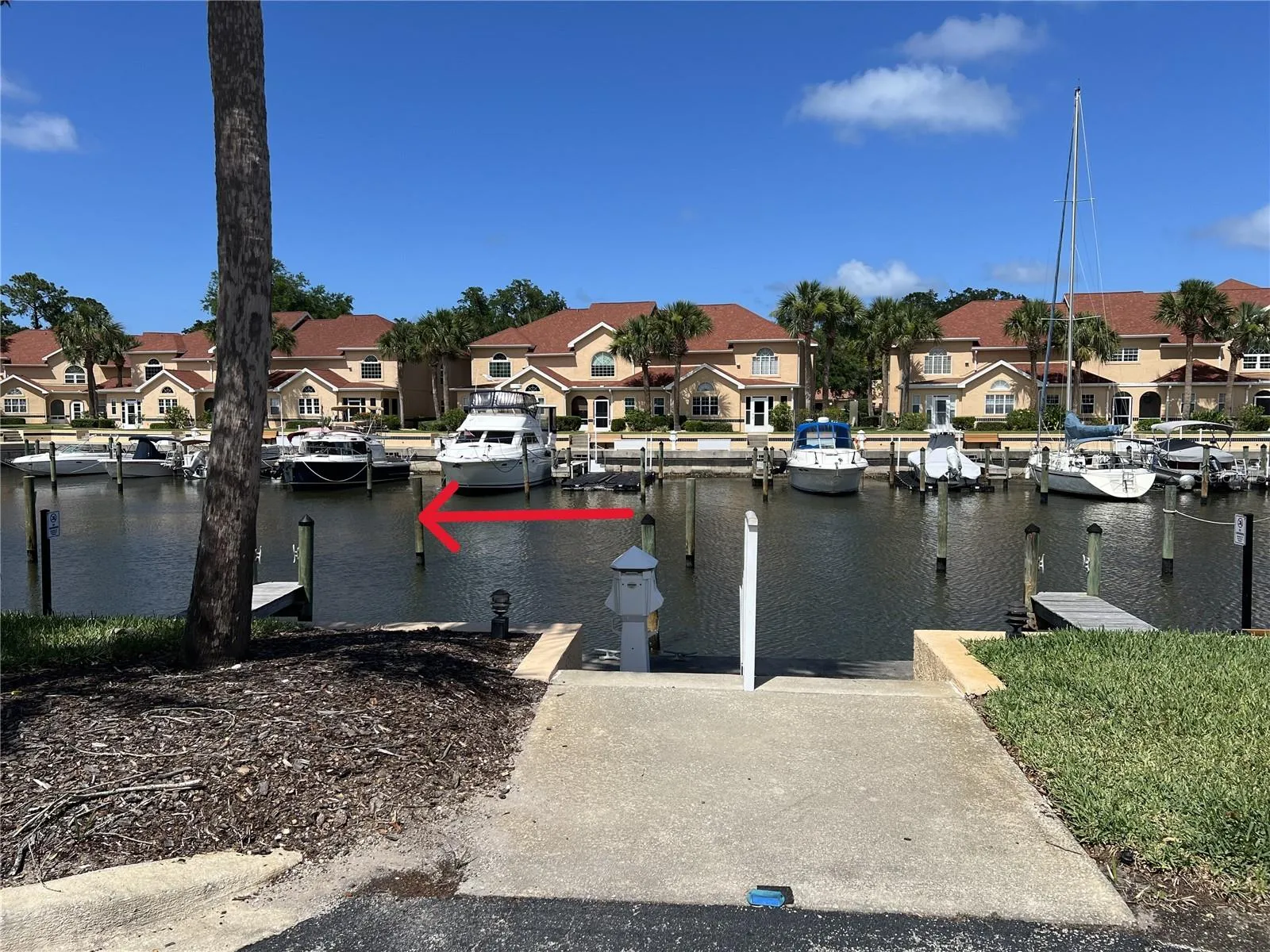 MARINA POINT PLACE ENDS AT THE MARINA. TURN LEFT TO SLIP 49B