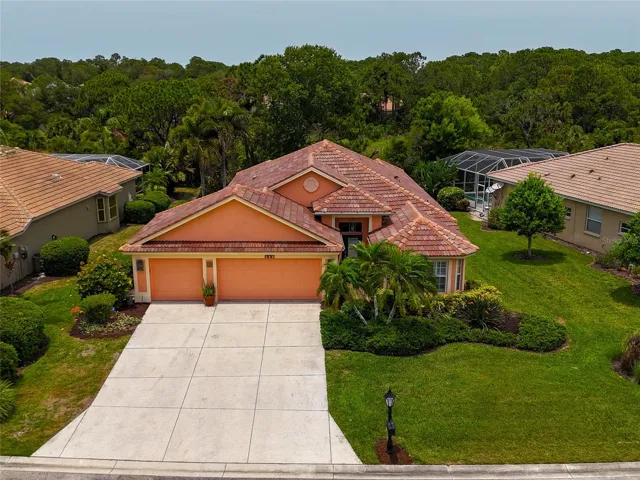 Landscape maint-free & tranquil preserve views.