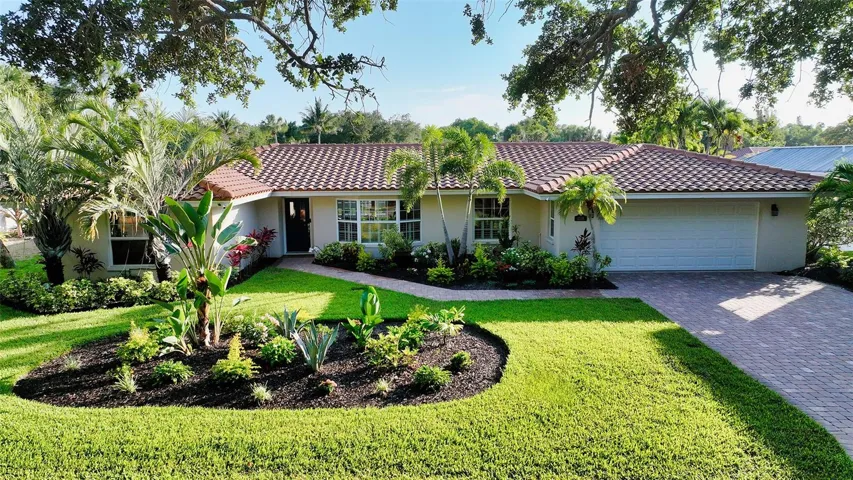 Welcome to 4526 Woodside Drive