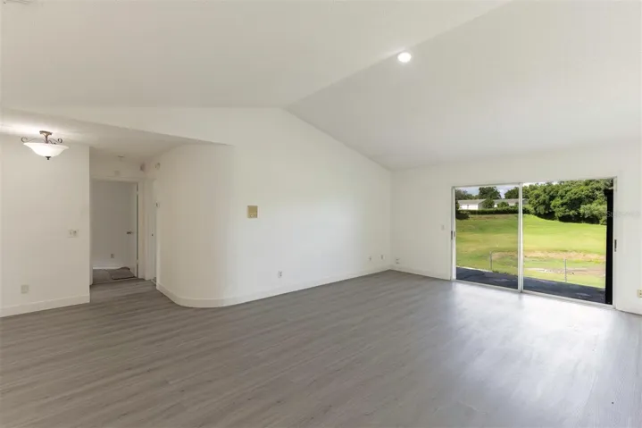 Open concept floor plan living room space