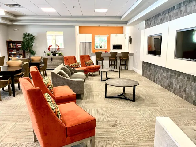 Community Clubhouse Lounge & Entertaining