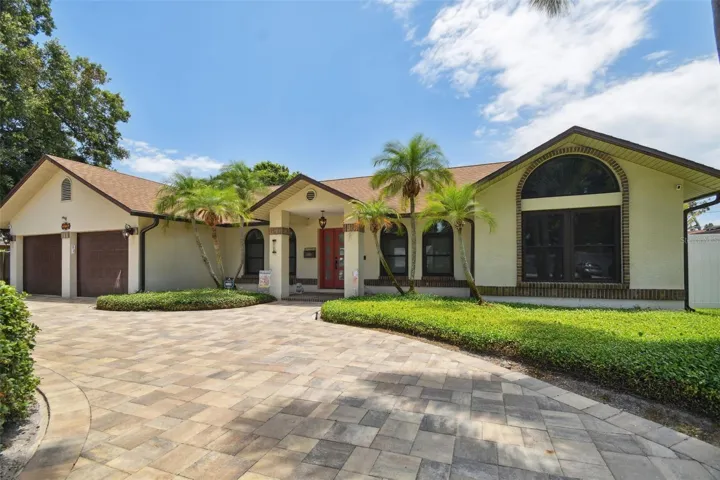 Covered parking in the back for a boat or RV.
