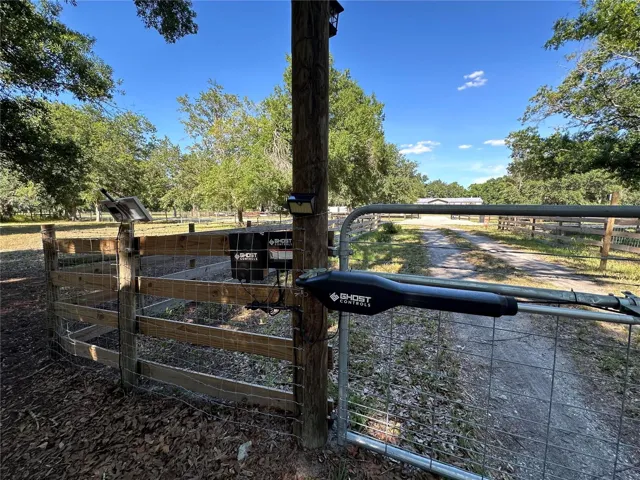 Solar gate Control